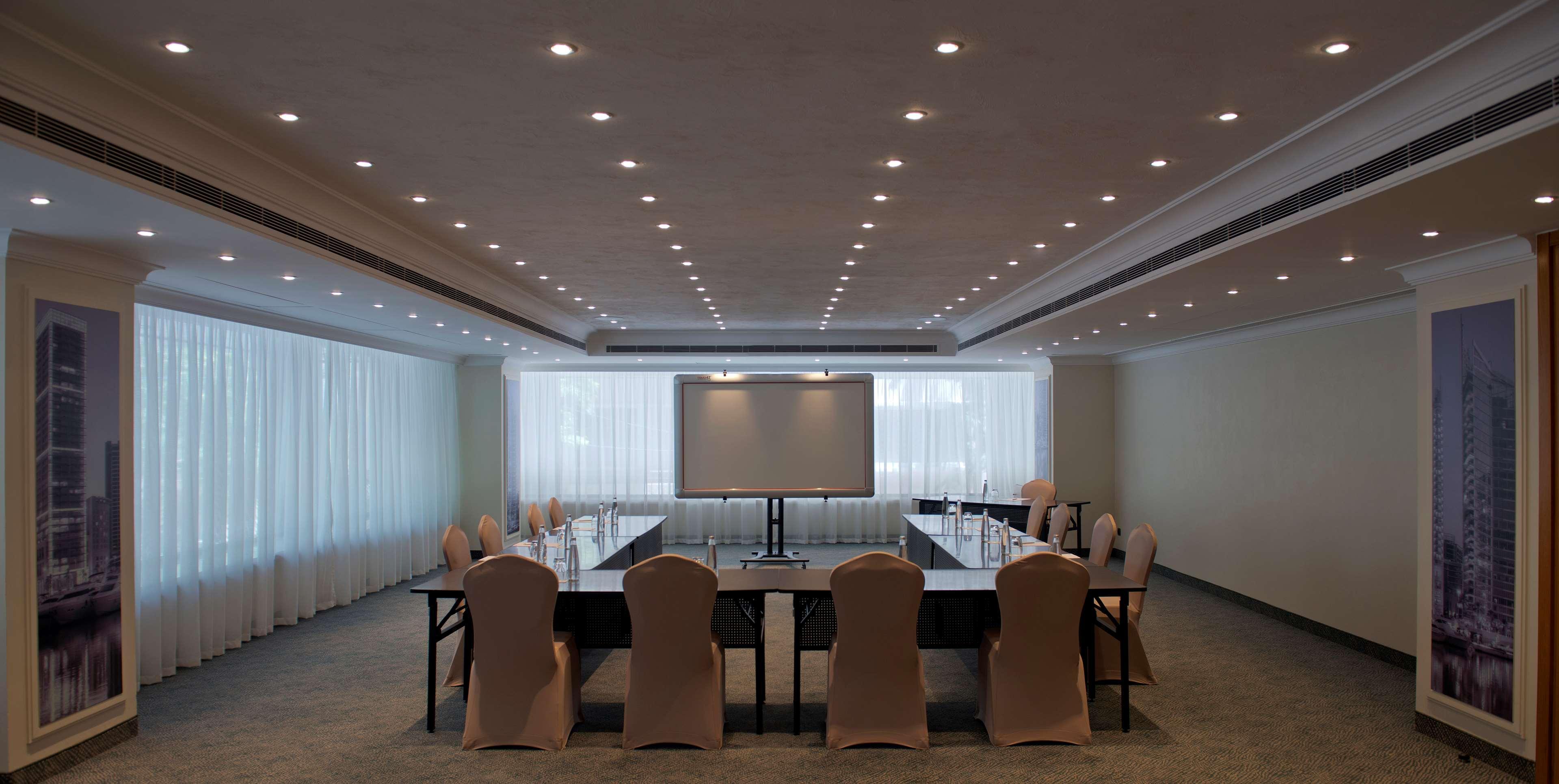 Radisson Blu Martinez Beirut 호텔 외부 사진 Meeting room