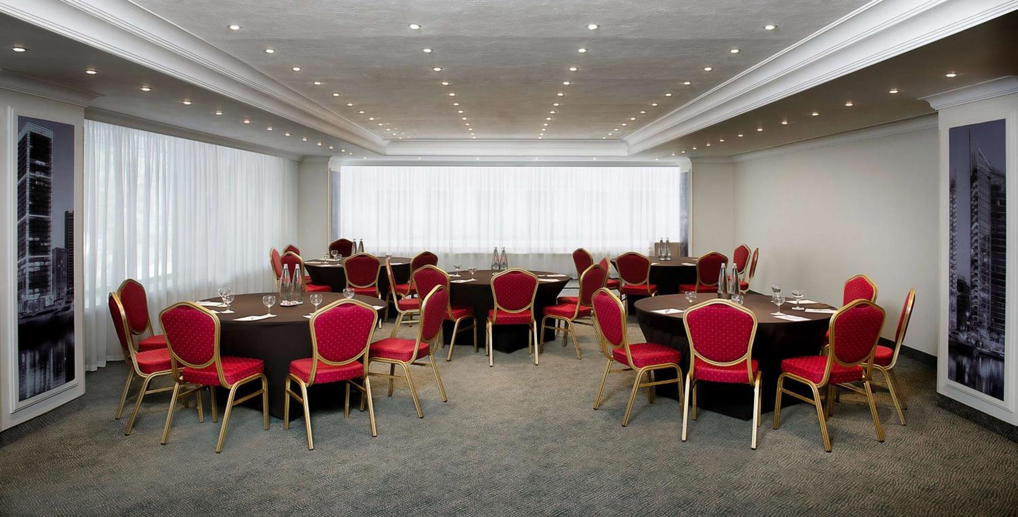 Radisson Blu Martinez Beirut 호텔 외부 사진 Meeting room